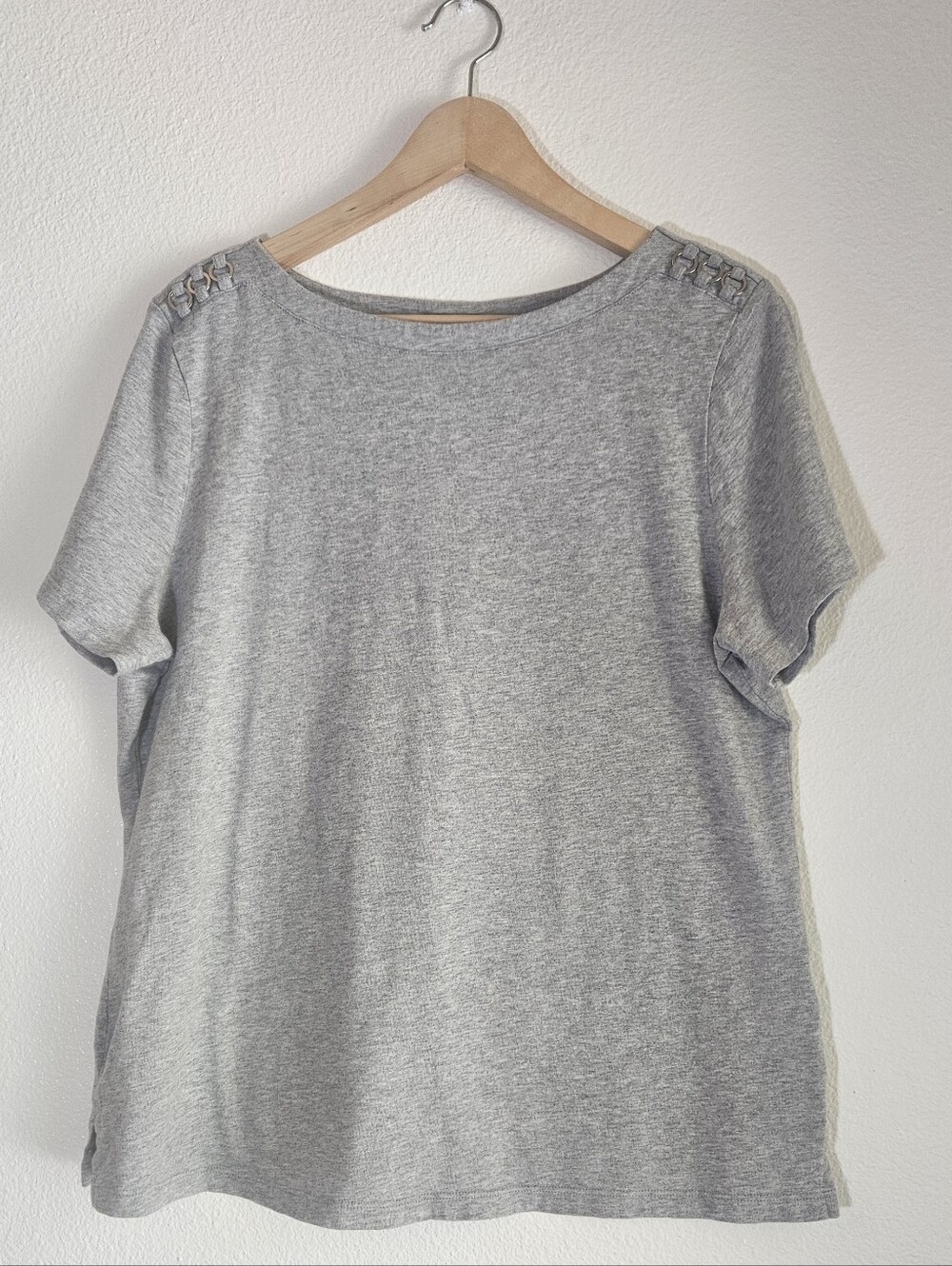 Karen Scott Light Gray Short-Sleeve Tee with Shoulder Detail